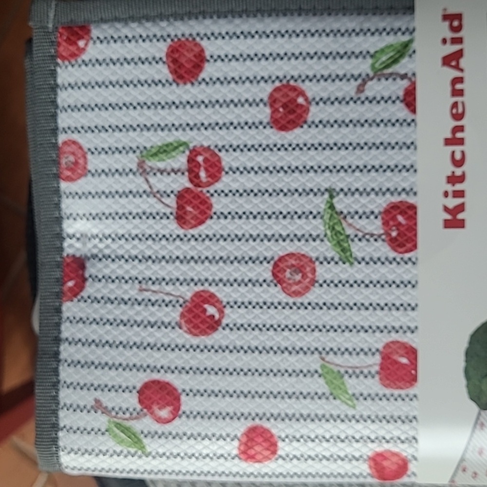 KitchenAid Reversible Drying Mats - Picture 4 of 6